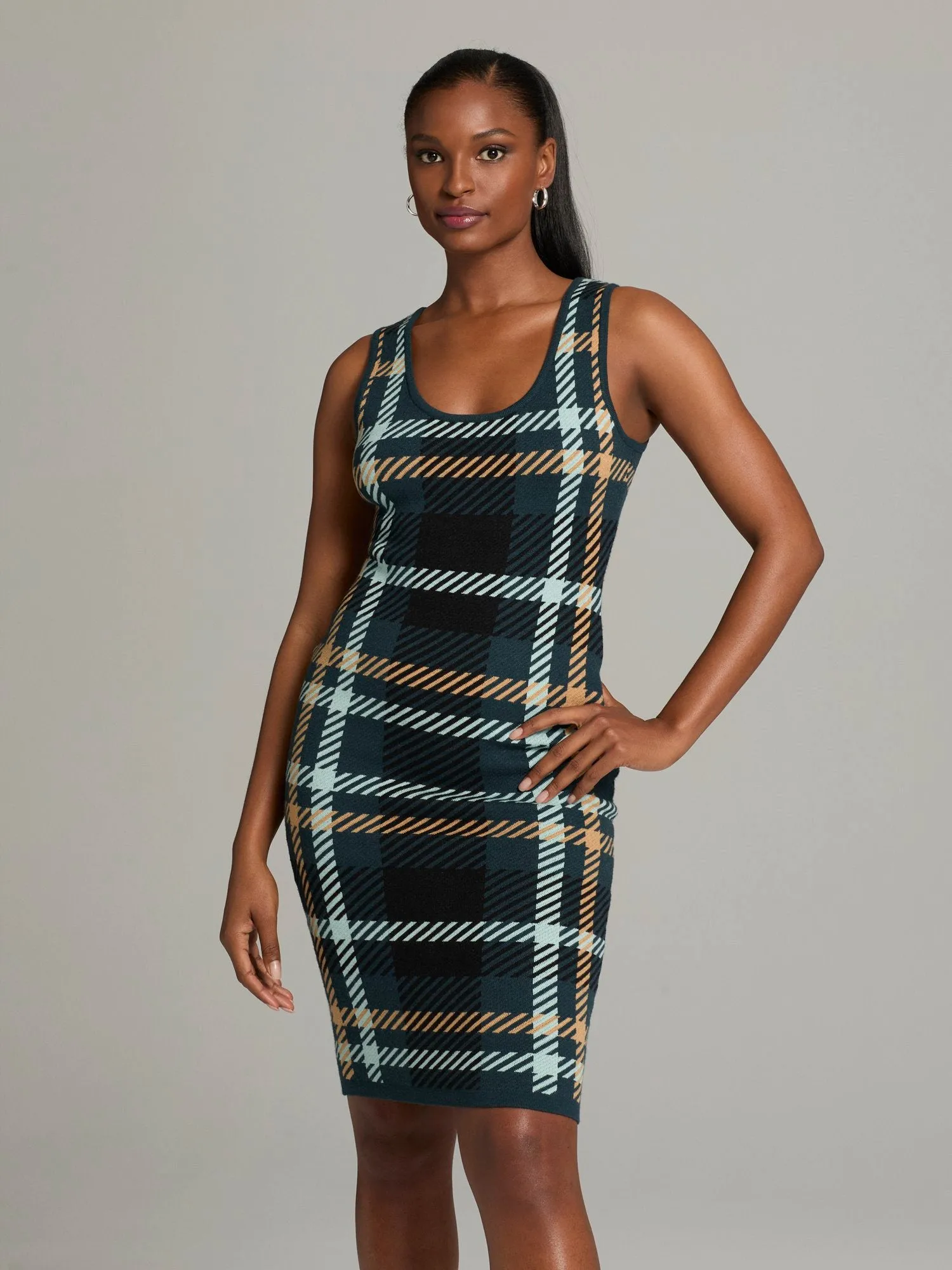 Aerith Plaid Sleeveless Sweater Dress